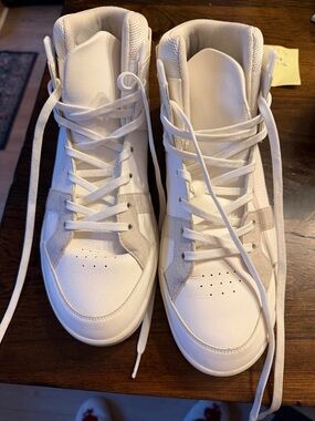 On Cloud high tops